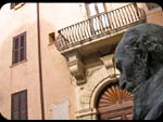 Statua